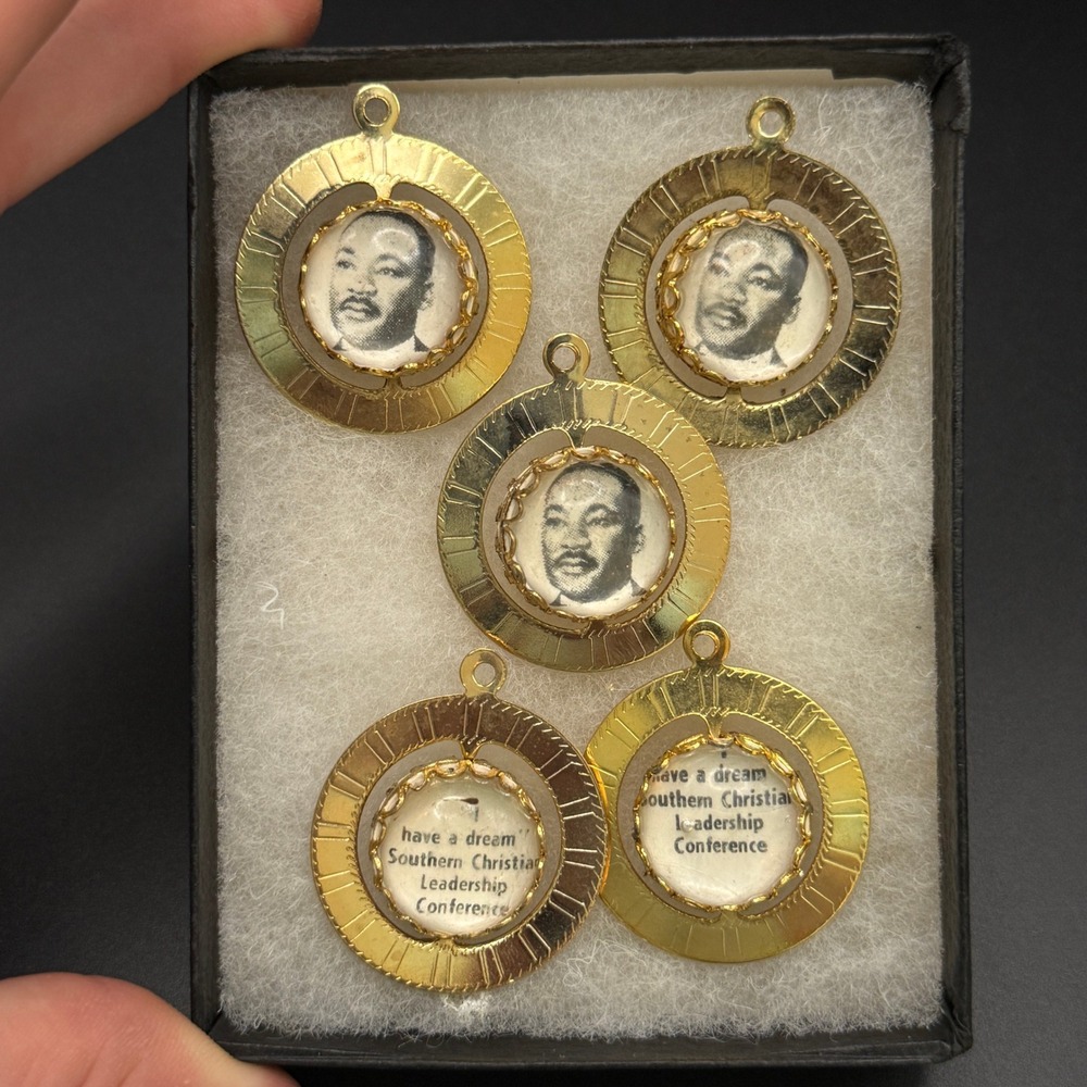 Martin Luther King Jr I Have A Dream SCLC Spinning Pendant Charm Gold Tone 5pc - Picture 5 of 5